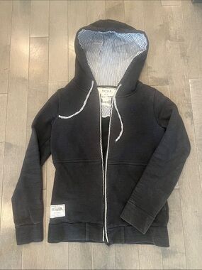 Sitka Surfboards Women’s Small Full-Zip Hoodie with Striped Hood Lining